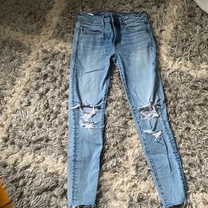 American eagle short blue jeans, size 2.